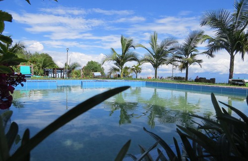 Jerico Hotel | Cabañas y Flores Finca Hotel