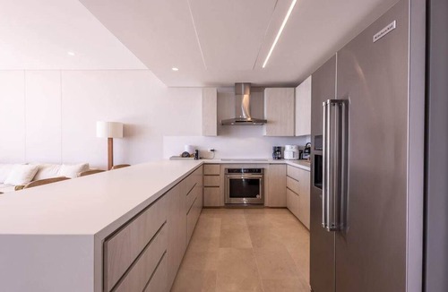 Porto Nao Apartment | Calablanca penthouse with pool and beach access