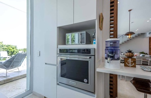 Porto Nao Villa | Calablanca villa w/pool, dock & game room