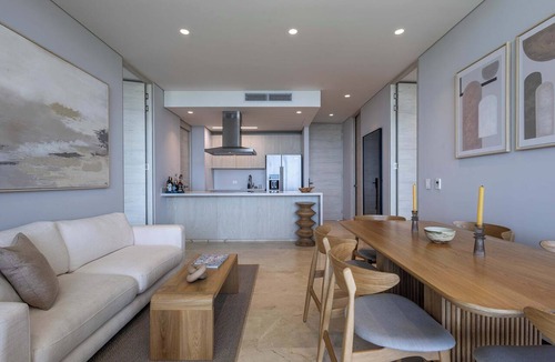 Porto Nao Apartment | Caribbean retreat w/pool & ocean views
