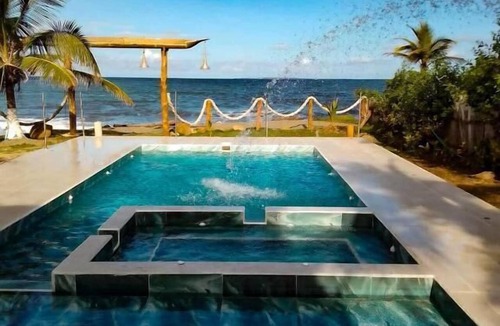 Monitos Hotel | Casa Arrecife Hotel