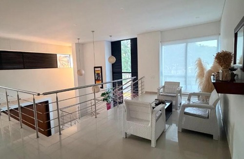 Girardot House | Casa campestre condominio Lagos del peñón