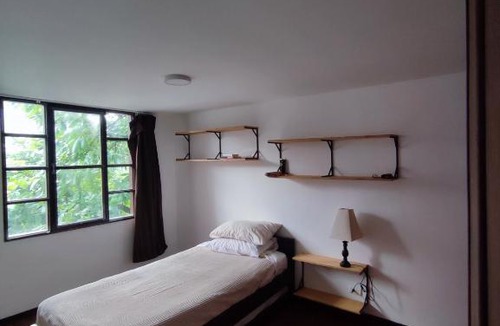 Robledo House | Casa campestre en la ciudad