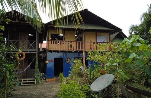 Arusi House | Casa Colibrí