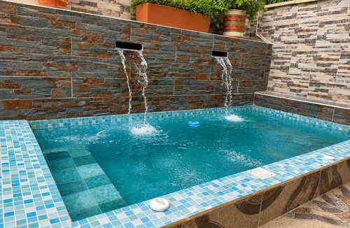 Zona Colonial House | Casa colonial - Jacuzzi - cerca al parque principal - lundry - Tv