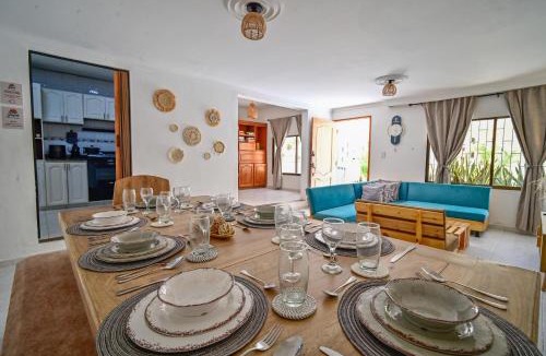 Marbella House | Casa con piscina y terraza privada a pasos de la playa