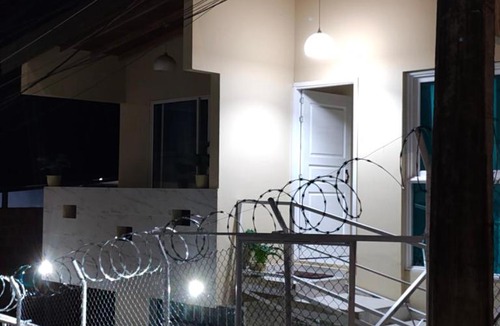 Andes Apartment | Casa con pisina de 3 habitaciones en Andes 15 mtos jardín