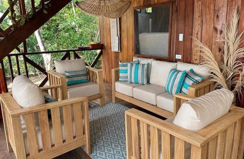 Bahia Solano House | Casa Coral
