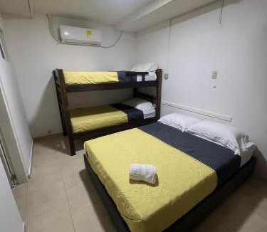 Urbanizacion Eliana Hostel | Casa Crespo Caribe Cartagena