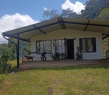 Supata House | Casa de campo en La Vega, hermosa vista, con Internet y parqueadero