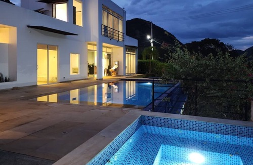 Apulo House | Casa de descanso en el mejor clima de Colombia