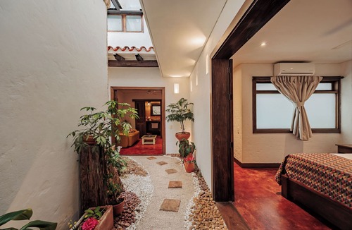 La Florida Hotel | Casa Del Reloj