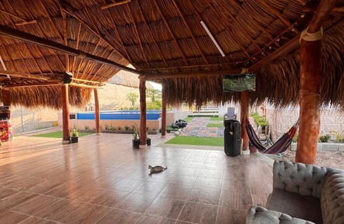 Polonuevo Villa | Casa Emmarosa - Luxury Cabin Retreat