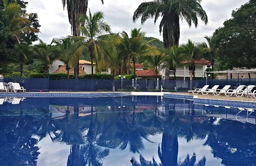 Melgar House | Casa Encanto in Río Bonito | Nature, the river, and a relaxing family getaway in Melgar