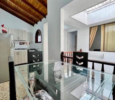 Guadalajara de Buga Apartment | CASA FAMILAR frente al parque