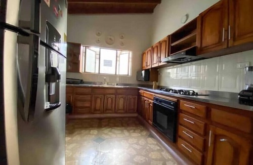 Laureles - Estadio House | Casa Grande y Cómoda