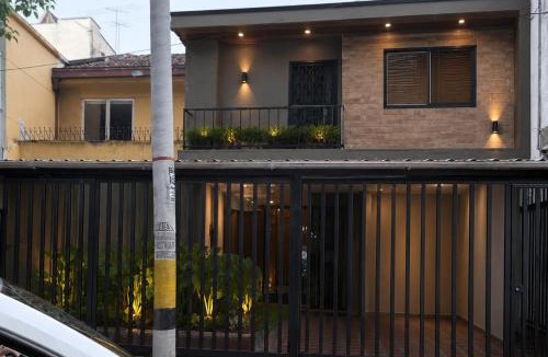 Laureles House | Casa hotel la 33
