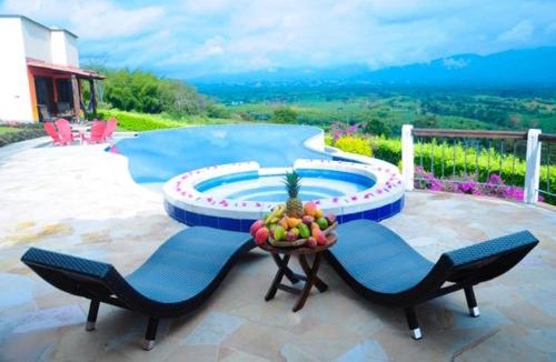 Montenegro House | Casa Mar Verde