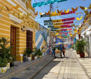 Cartagena Walled City House | CASA PACHITA Getsemani