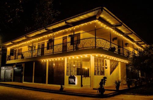 La Macarena Hotel | Casa Turística Macarena Tierra salvaje