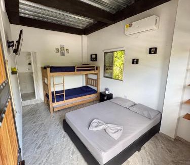 Covenas Cabin | Casa Victoria