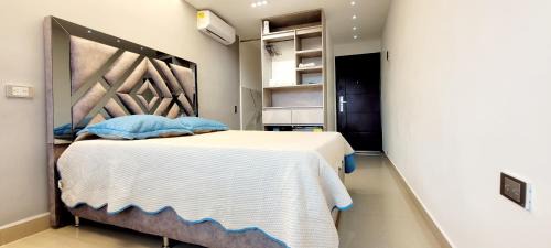 Belen Apartment | Cerca al barrio Laureles con jacuzzi privado