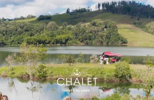 Yotoco Apartment | Chalet junto al lago con muelle privado