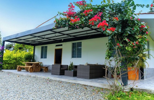 Quimbaya Ski Chalet | Chalet - private family estate near Parque del Café - Coffee Region.