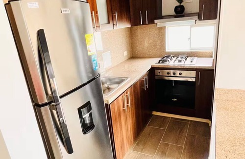 Engativa Apartment | Close to the airport and terminal, spacious and quiet