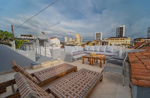Cartagena Walled City House | Colonial house in the historical center, ideal for friends or families.