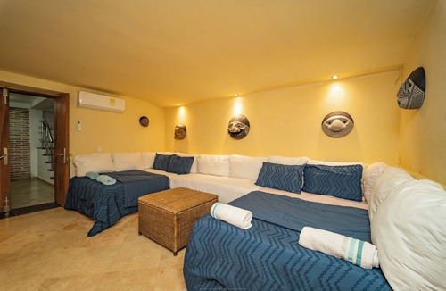 Cartagena Walled City House | Colonial house in the historical center, ideal for friends or families.
