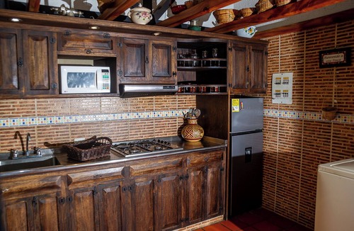 Chiquinquira Other | Colonial-style house with a fireplace, 10 minutes from downtown.