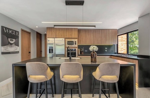 El Tesoro Apartment | * Comfortable Heaven: 3 Bed