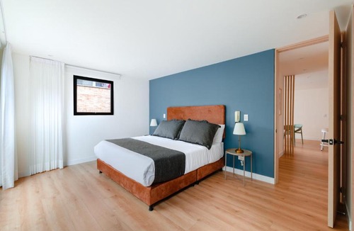 La Gran Via Apartment | Cora 96 Street Apartments