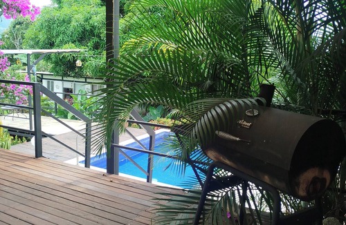 Risaralda Cabin | Country house with a deck, BBQ, and small pool