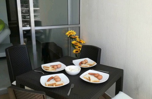 Torices Apartment | Cozy Apartment Near the Beach, Pool Access, Hot Water