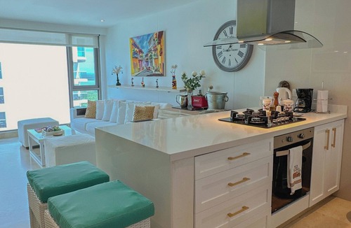 La Boquilla Condo | Cozy Condo in Cartagena, Ocean Front,Radisson Condo - 5 mins from the Wall City