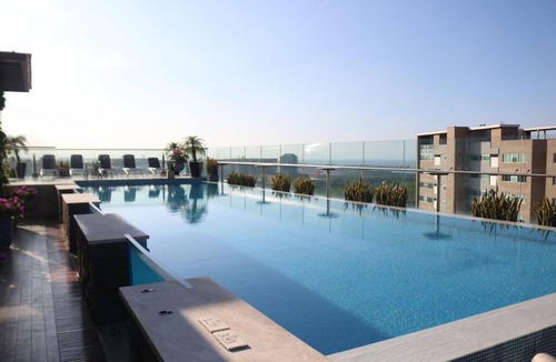 Riomar Apartment | CRO Suite en 4 nivel Crowne Plaza Barranquilla