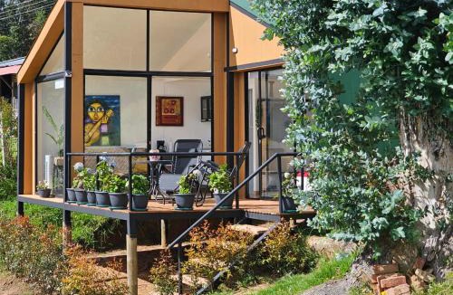 Sesquile Other | Danys Lodges