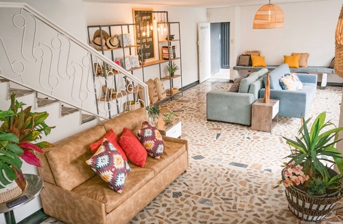 Pereira Hostel | De Requka