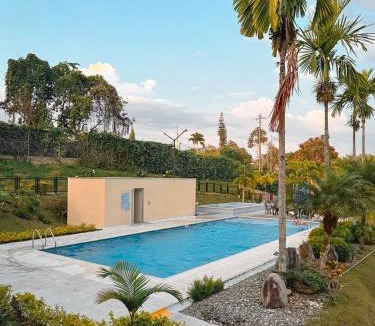 La Tebaida Apartment | Descansa en el Eje Cafetero Piscina, Jacuzzi y WiFi La Tebaida