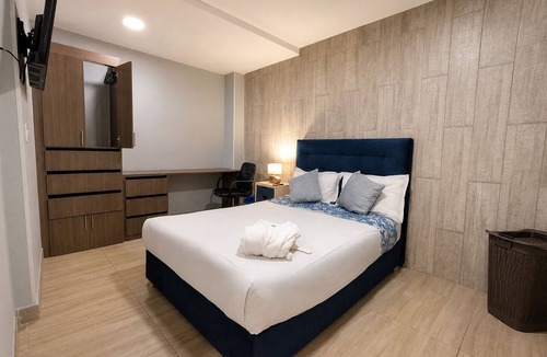 Chapinero Hostel | Double/Triple Suite 18-103