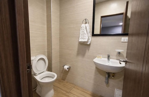 Chapinero Hostel | Double/Triple Suite 18-103