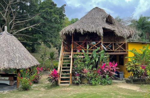 Guachaca Hostel | EcoHostal Palmares Del Rio