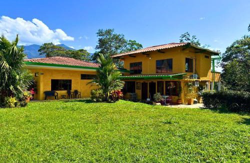 Mocoa House | El Ensueño Ecohostal & Glamping
