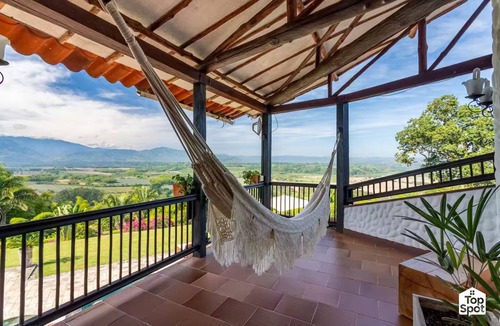 La Tebaida House | El Paraná: TopSpot® con la Mejor Vista del Quindío