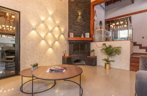 El Poblado House | El Poblado Villa: Heated Pool & Private Nightclub