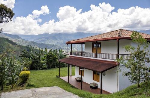 Jardin House | Entre Cafetales