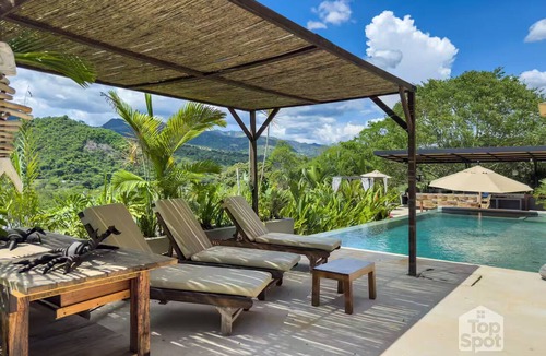 Anolaima House | Espectacular TopSpot® para 25 huéspedes en Anapoima