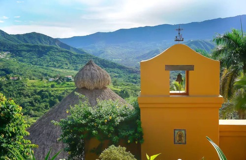 Anapoima Villa | Excepcional TopSpot®-Estilo Mexicano en Anapoima!